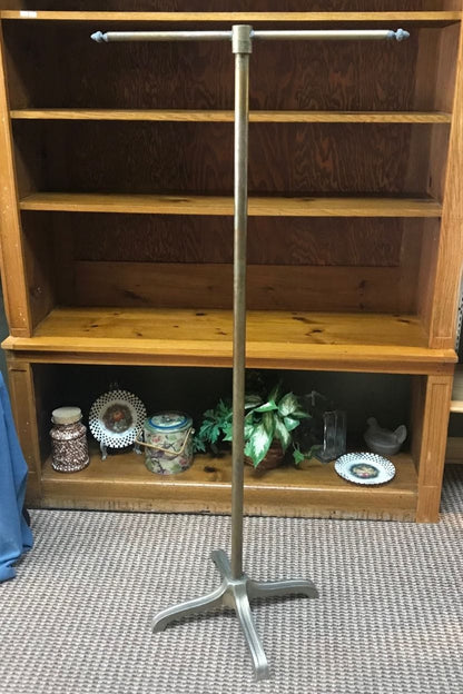 The Abbey Collection Brass T Bar Racks